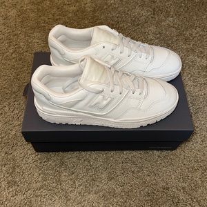 New Balance 550 Size: youth: 6.5 (8.5 Woman’s)